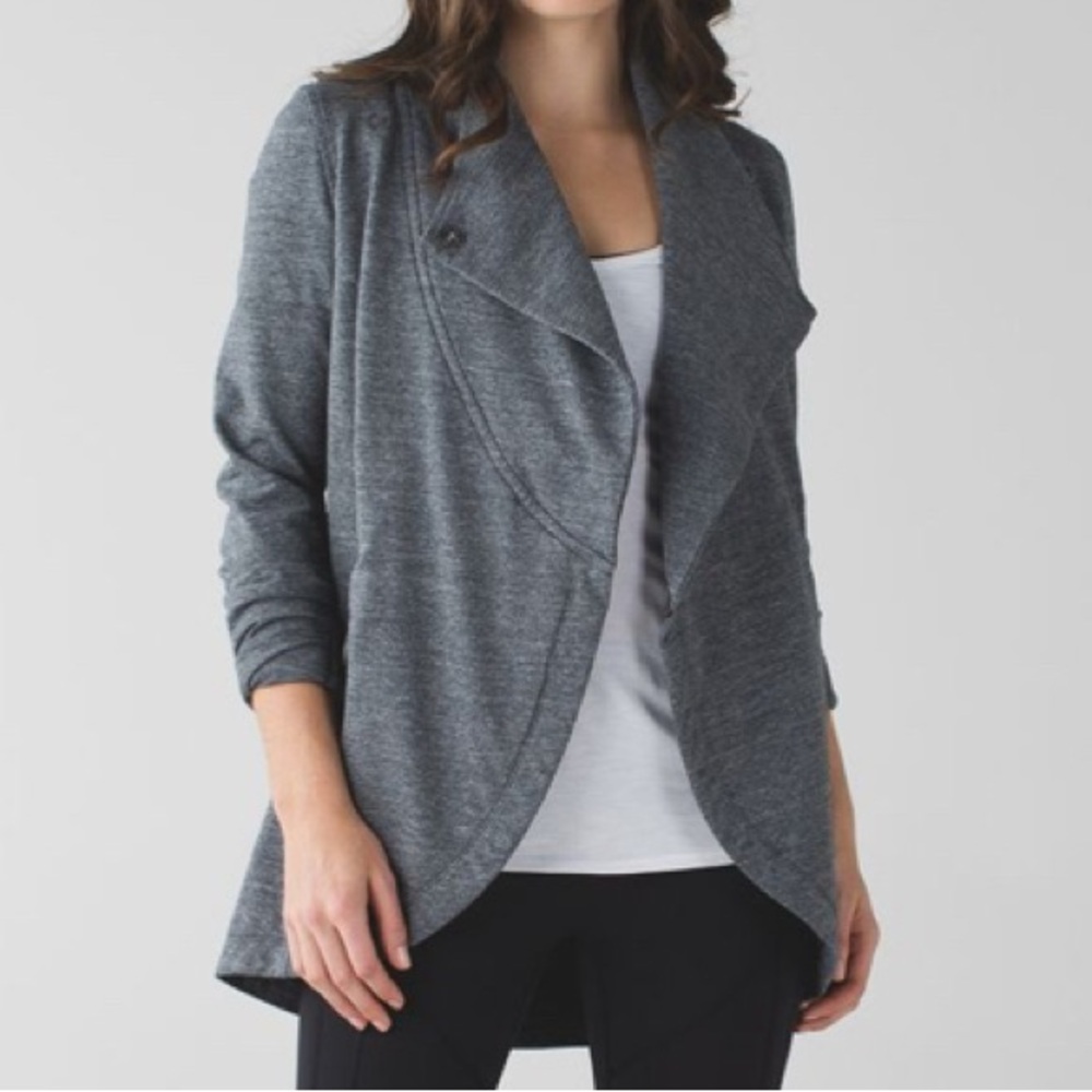 Lululemon That's‎ A Wrap Jacket Gray Size 6